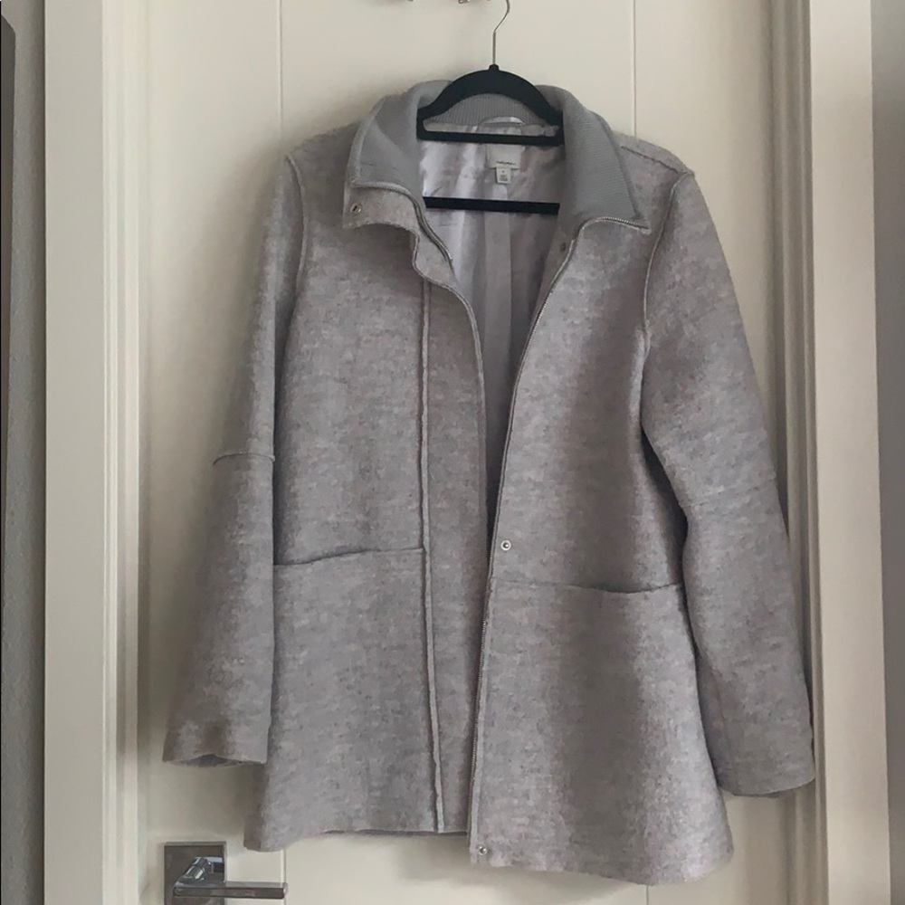 Halogen light grey coat